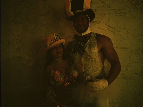<span>Easter bunnies</span><i>→</i>